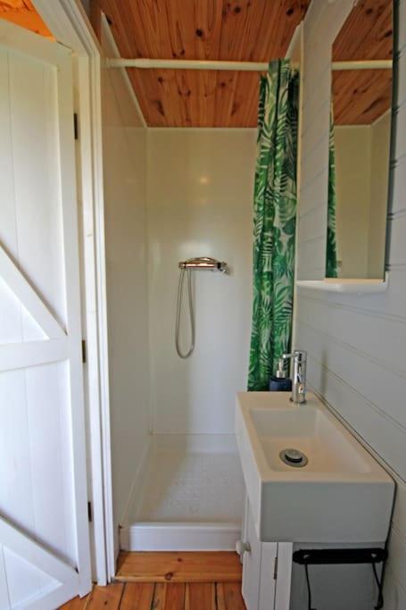 Tiny House On Isolated Farm By The Cornish Coast Villa Bude Exterior photo