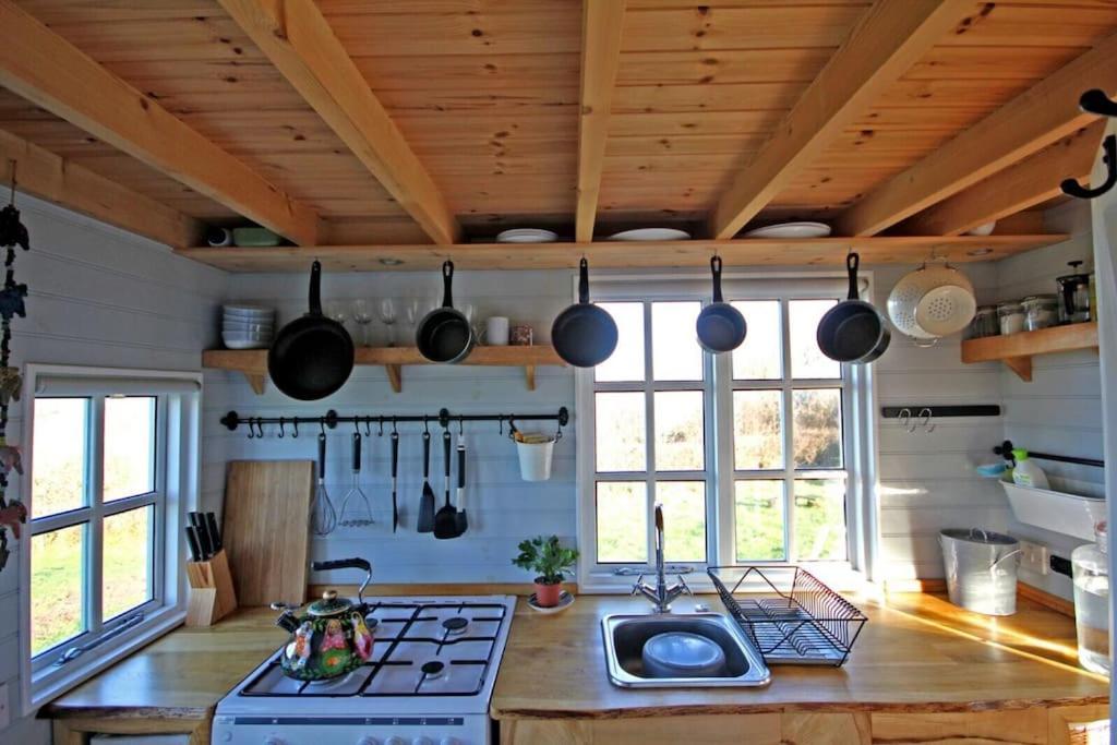 Tiny House On Isolated Farm By The Cornish Coast Villa Bude Exterior photo